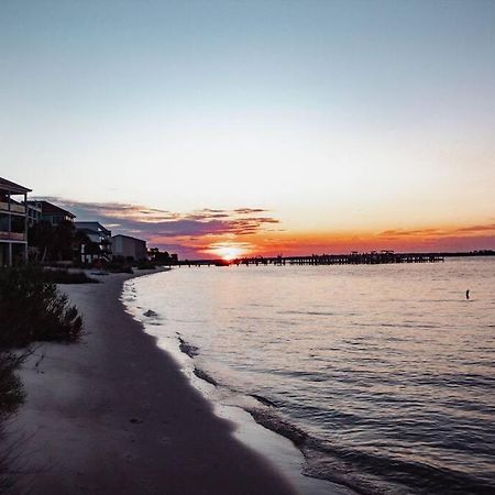 Beachside Bungalow Navarre Exterior foto